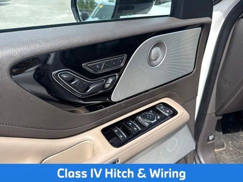 Used 2020 Lincoln Aviator Reserve w/ Equipment Group 202A AWD/4WD image 26