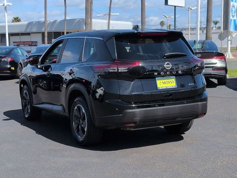 Certified 2025 Nissan Rogue SV image 7