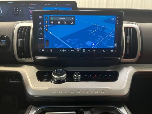 Used 2025 Ford Expedition Max Active AWD/4WD image 21