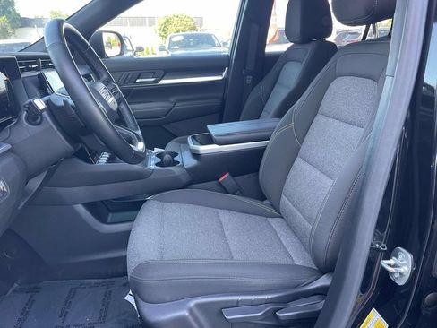 Used 2025 GMC Terrain Elevation AWD/4WD image 12