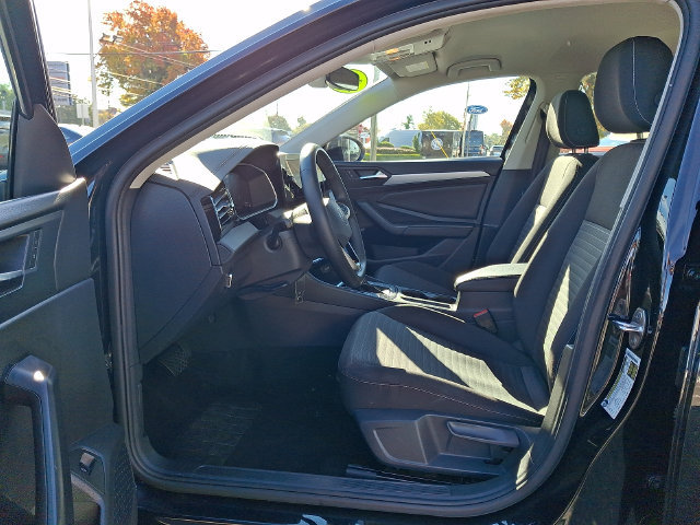 Used 2025 Volkswagen Jetta S FWD image 13