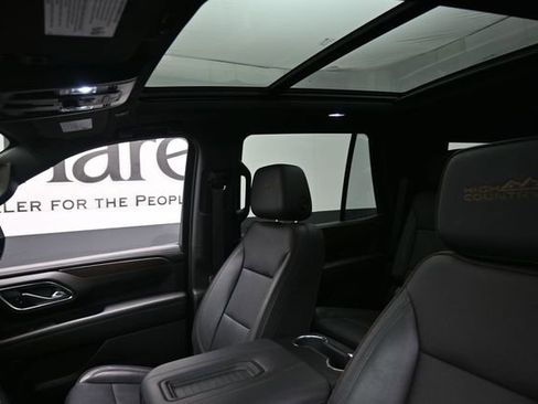 Used 2023 Chevrolet Tahoe High Country AWD/4WD image 17