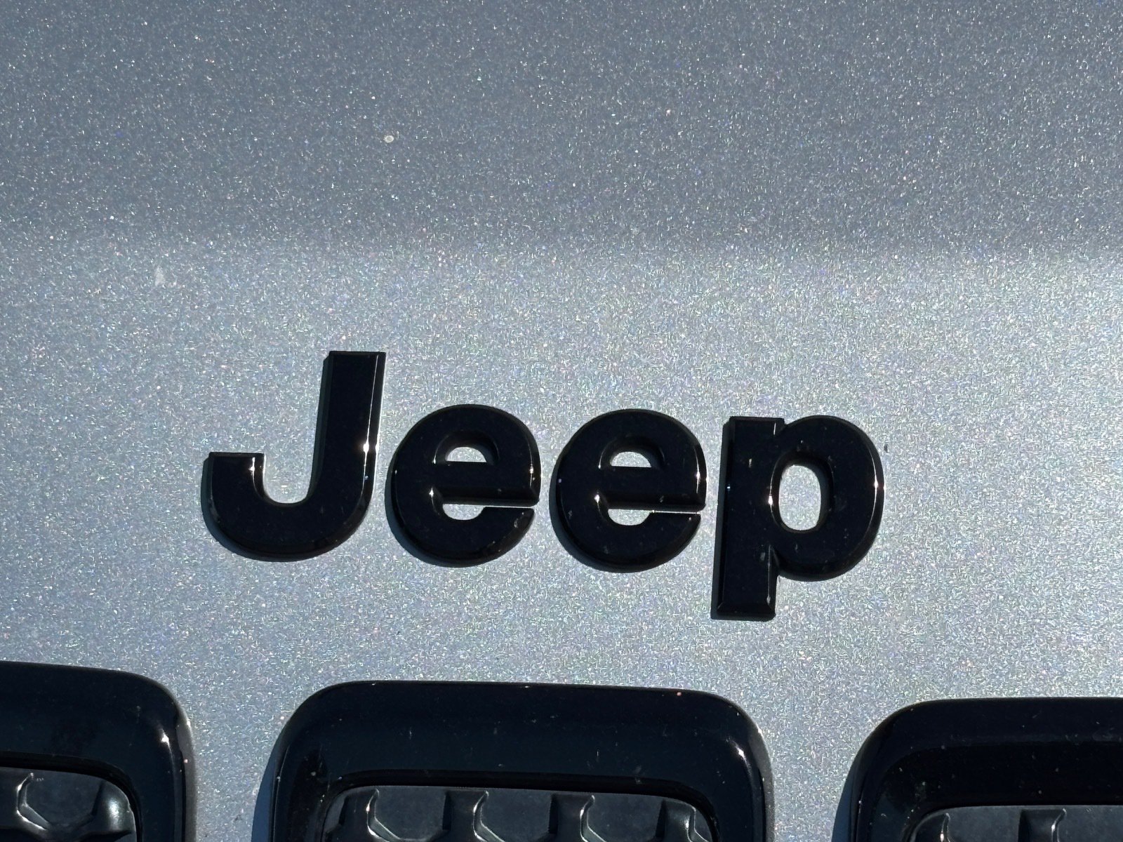 Used 2019 Jeep Cherokee Latitude Plus FWD image 9