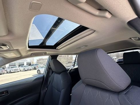 New 2026 Toyota Corolla Cross LE w/ Moonroof Package image 21