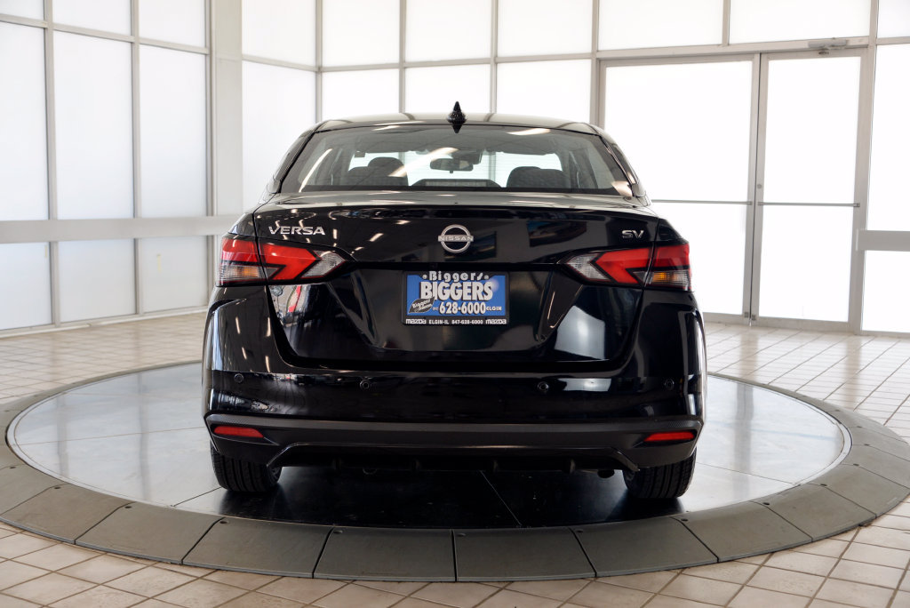 Used 2023 Nissan Versa SV FWD image 7