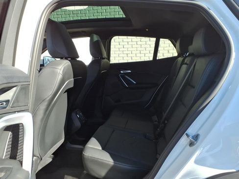 Used 2025 BMW X2 xDrive28i image 13