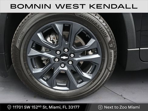 Used 2021 Chevrolet Traverse RS image 9