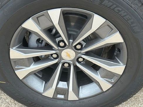 New 2026 Chevrolet Equinox LT w/ Convenience Package II image 12