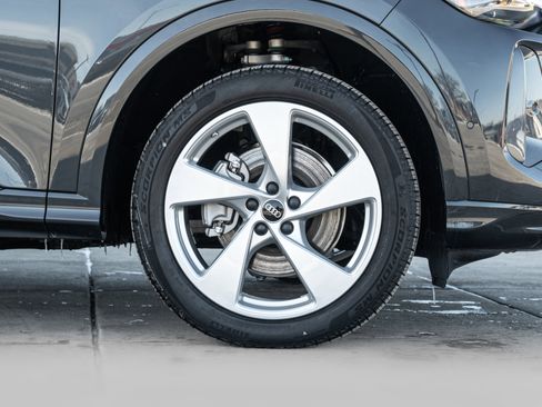 New 2025 Audi Q5 Premium Plus image 33