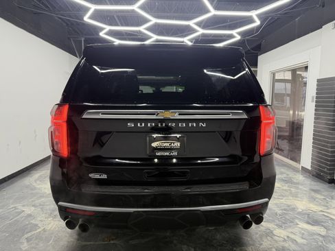 Used 2021 Chevrolet Suburban High Country image 4