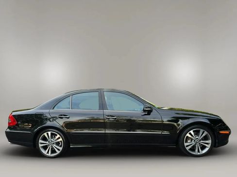 Used 2007 Mercedes-Benz E 350 Sedan image 4
