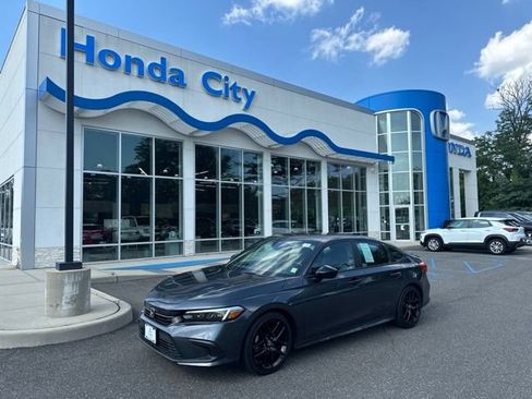 Certified 2022 Honda Civic Sport image 2