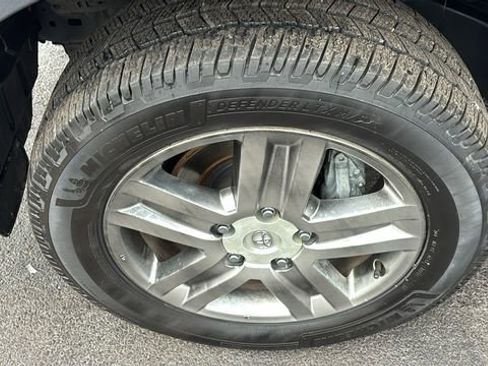 Used 2010 Toyota Tundra Limited image 35