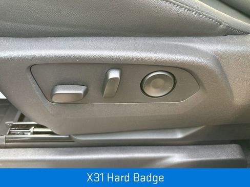 New 2026 GMC Sierra 1500 SLT w/ SLT Premium Package AWD/4WD image 22