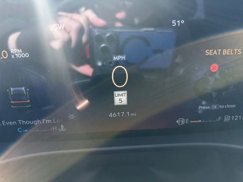 Used 2025 Lincoln Aviator Black Label AWD/4WD image 16