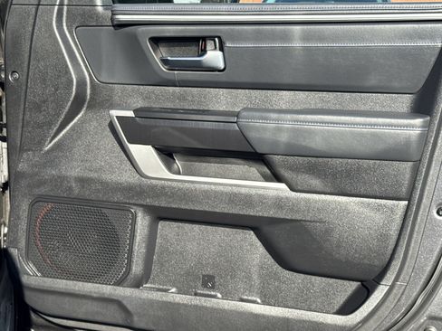 Used 2023 Toyota Tundra Platinum image 15