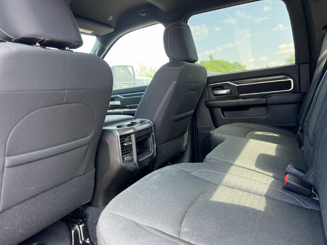 Used 2025 RAM 2500 Big Horn AWD/4WD image 30