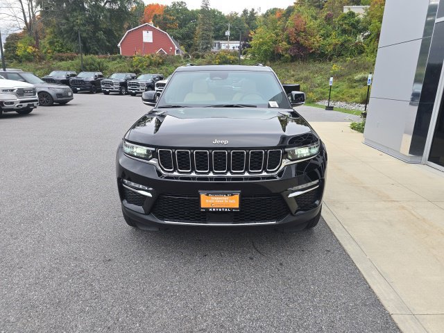 Used 2023 Jeep Grand Cherokee 4WD 4xe image 2