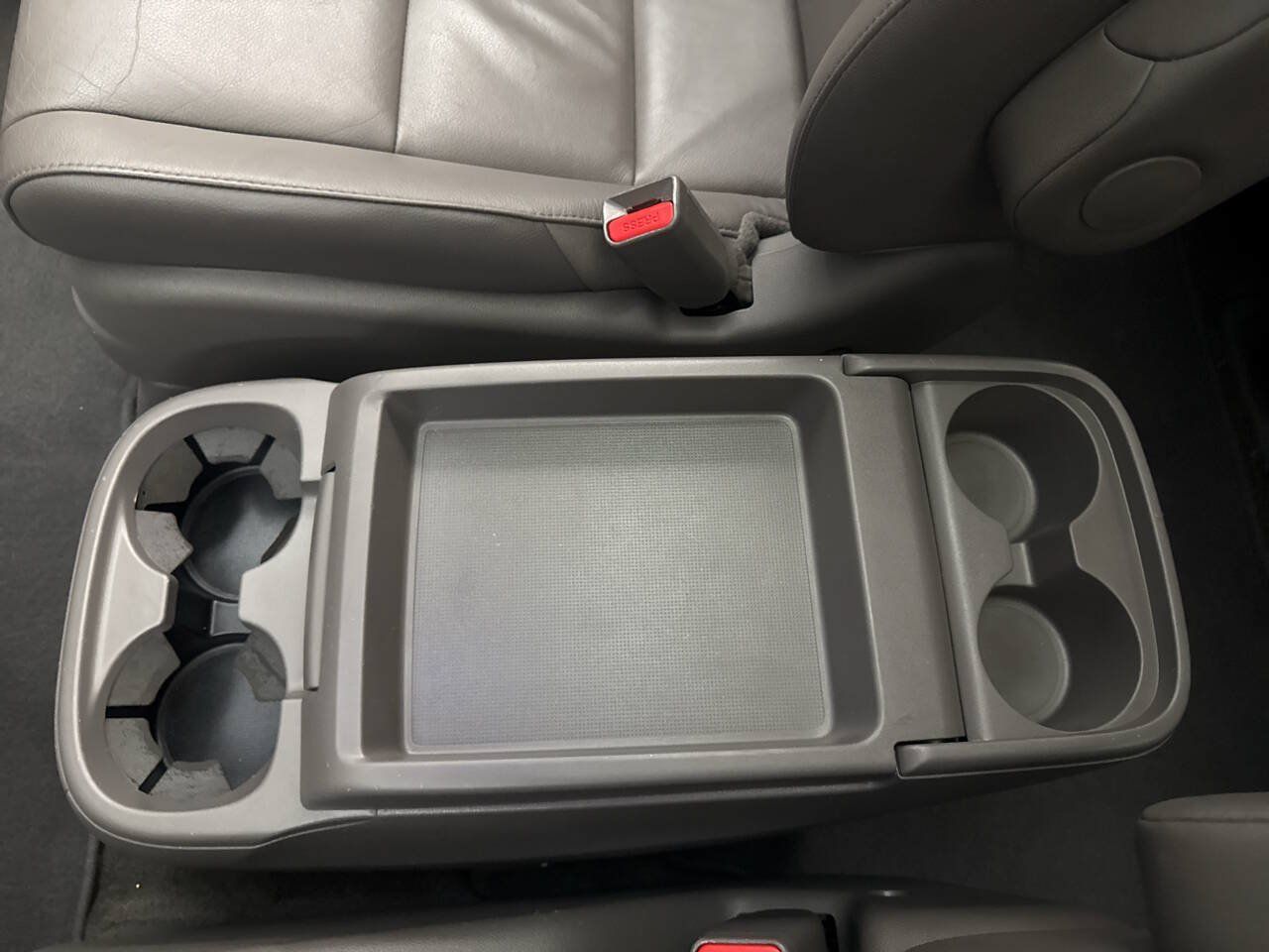 Used 2013 Honda Odyssey Touring Elite image 18