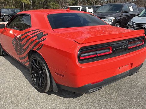 Used 2021 Dodge Challenger R/T w/ Performance Handling Group image 10