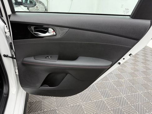 Used 2023 Kia Forte GT FWD image 31