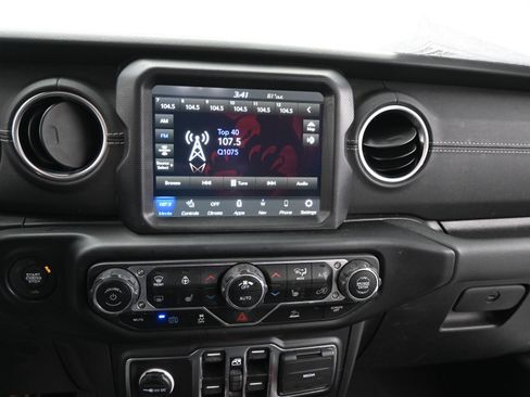 Used 2023 Jeep Wrangler Sahara w/ Cold Weather Group image 20