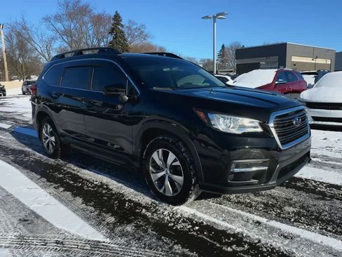 Certified 2022 Subaru Ascent Premium w/ Convenience Package image 2