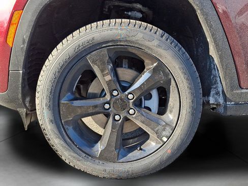 New 2026 Jeep Grand Cherokee Limited w/ Limited Altitude Package image 5