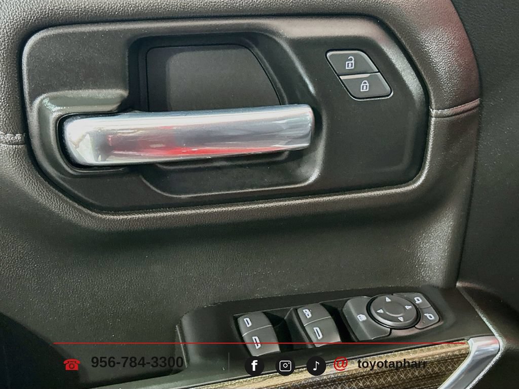 Used 2022 Chevrolet Silverado 1500 RST AWD/4WD image 16