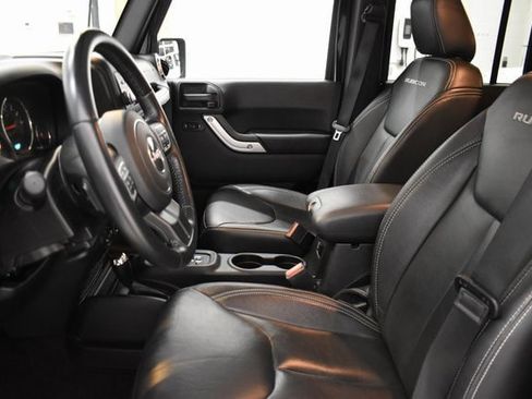 Used 2017 Jeep Wrangler Unlimited Rubicon w/ Cold Weather Group image 23