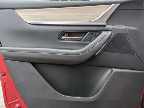 New 2025 MAZDA CX-70 Plug-In Hybrid w/ Premium Pkg image 11