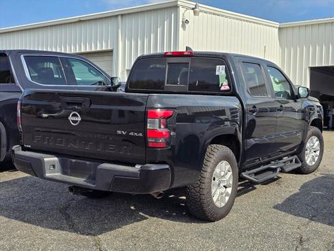 Used 2022 Nissan Frontier SV image 12