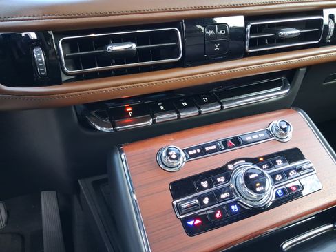 Certified 2023 Lincoln Aviator Reserve w/ Elements Package Plus RWD image 20