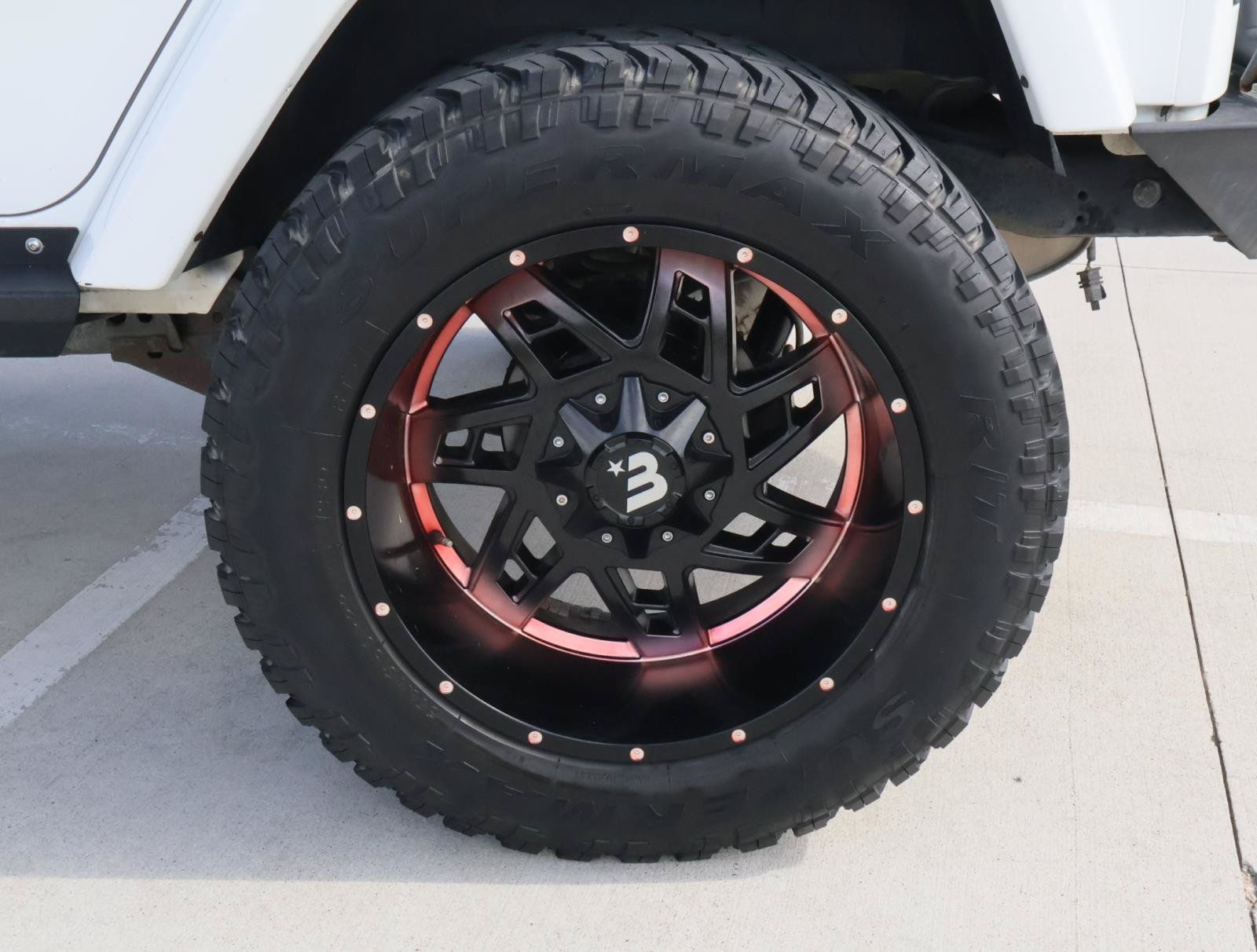 Used 2014 Jeep Wrangler Unlimited Rubicon w/ Connectivity Group AWD/4WD image 8