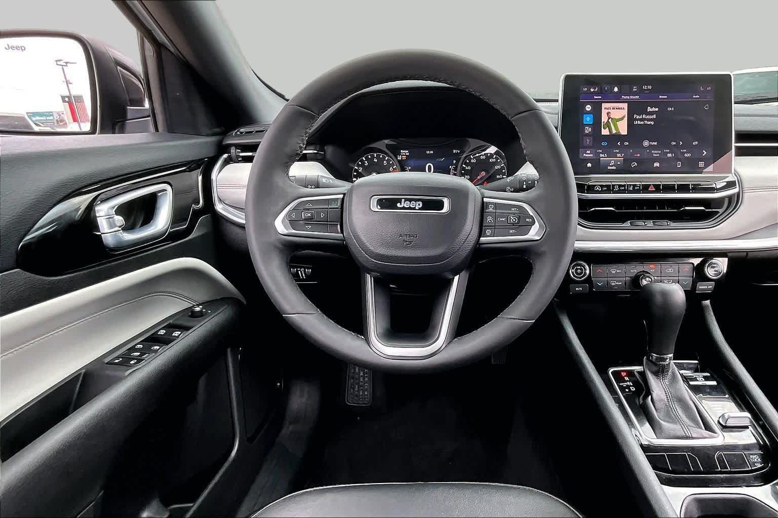 Used 2023 Jeep Compass Limited AWD/4WD image 6