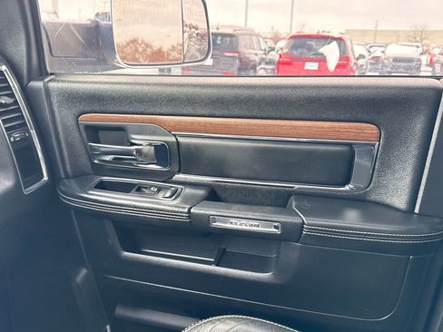 Used 2016 RAM 2500 Laramie w/ Convenience Group image 27