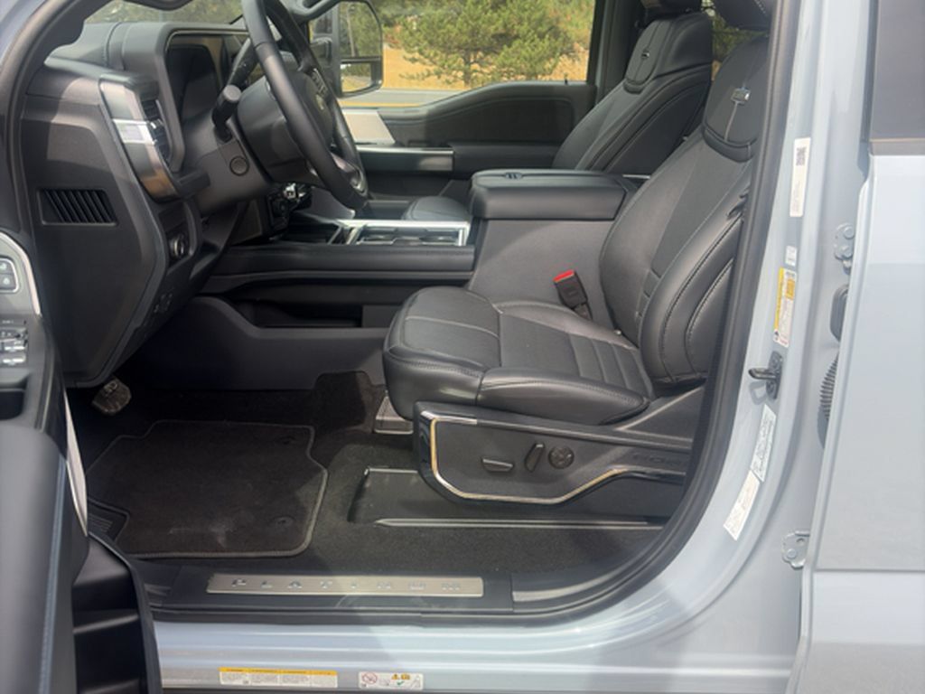 Used 2026 Ford F450 Platinum AWD/4WD image 11