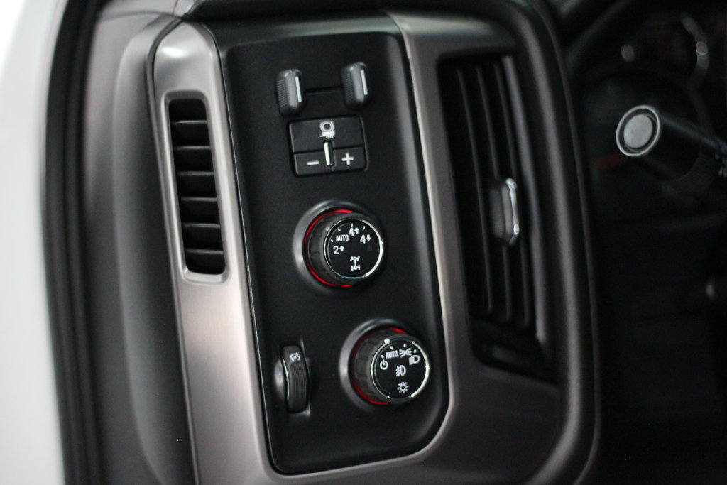 Used 2015 GMC Sierra 1500 SLT w/ All-Terrain Package AWD/4WD image 41