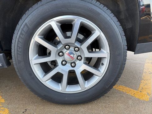 Used 2020 GMC Yukon XL Denali image 10