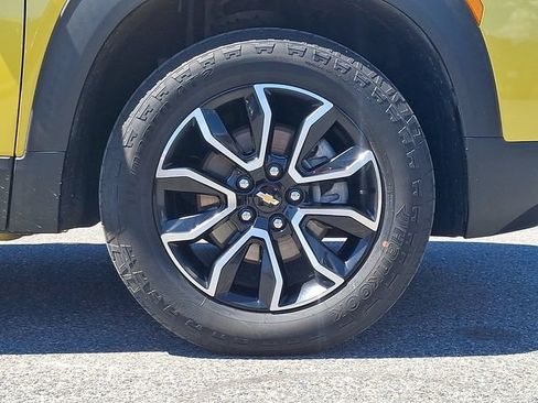 Certified 2023 Chevrolet TrailBlazer ACTIV w/ Sun and Liftgate Package AWD/4WD image 8