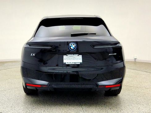 Used 2024 BMW iX xDrive50 w/ Premium Package AWD/4WD image 6