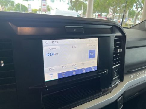 Used 2025 Ford F350 XLT AWD/4WD image 17