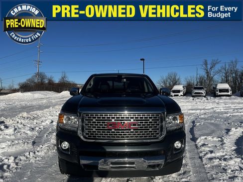 Used 2019 GMC Canyon Denali image 3