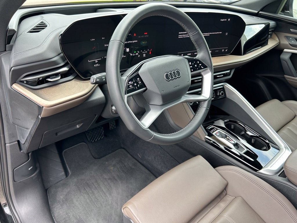 Used 2025 Audi Q5 Premium Plus AWD/4WD image 16