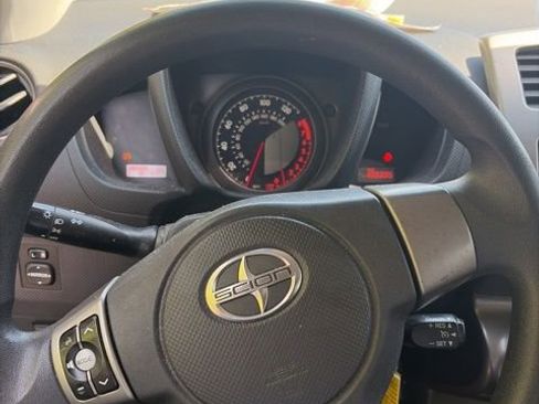 Used 2012 Scion xD FWD image 16