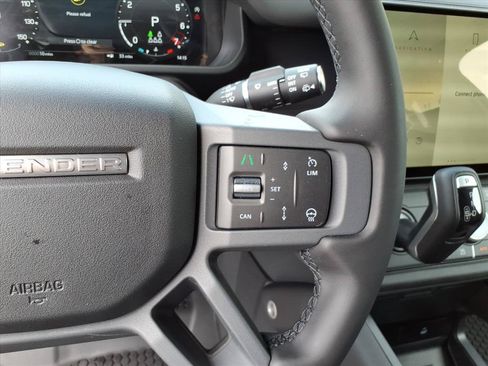 New 2026 Land Rover Defender 130 X-Dynamic SE AWD/4WD image 17