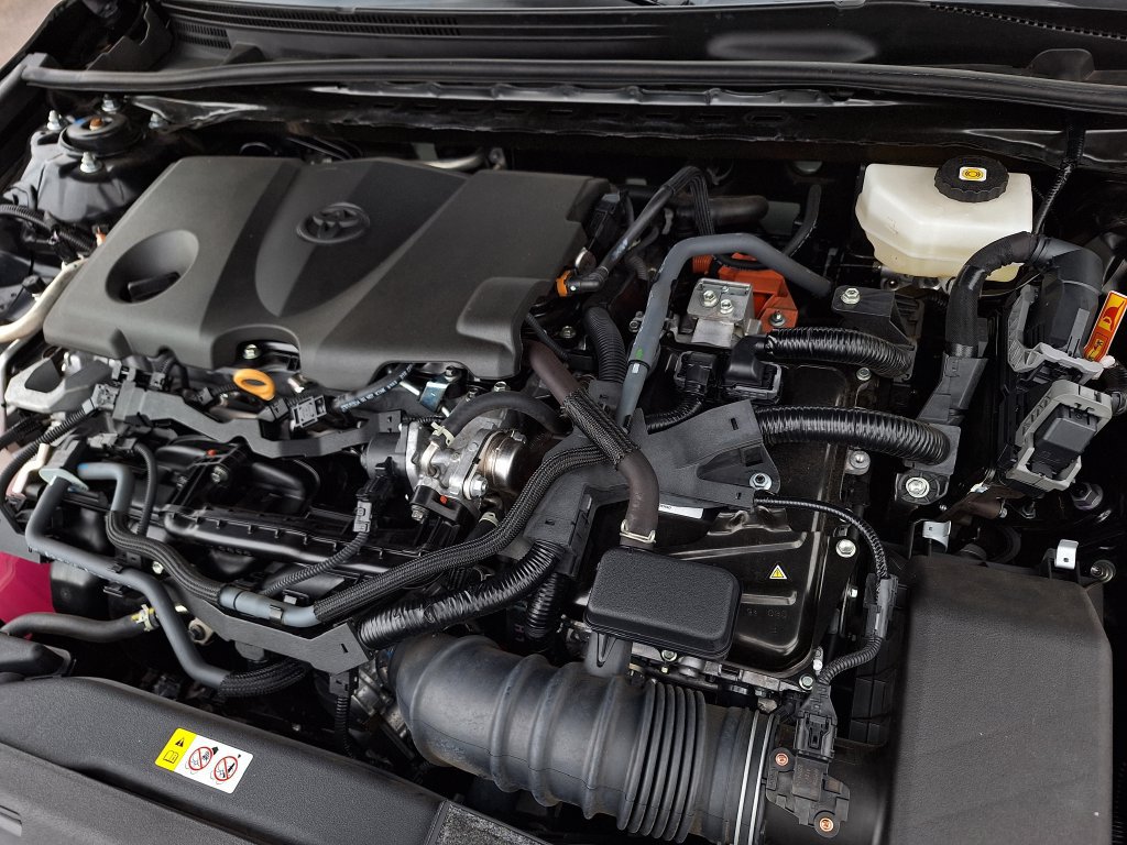 Used 2025 Toyota Camry SE FWD image 28
