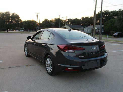 Used 2020 Hyundai Elantra SEL FWD image 10