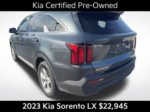 Used 2023 Kia Sorento LX image 6