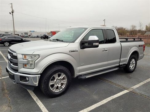 Used 2016 Ford F150 Lariat w/ Equipment Group 502A Luxury image 8